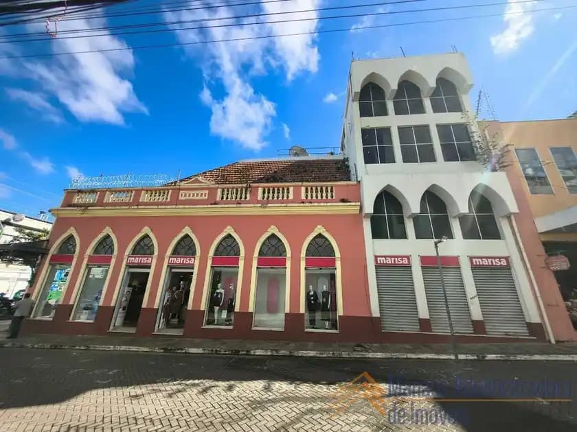 Av. Eduardo Ribeiro, 390 esquina com Henrique Martins - Centro - Imóvel alugado contrato de locação até 12/2037