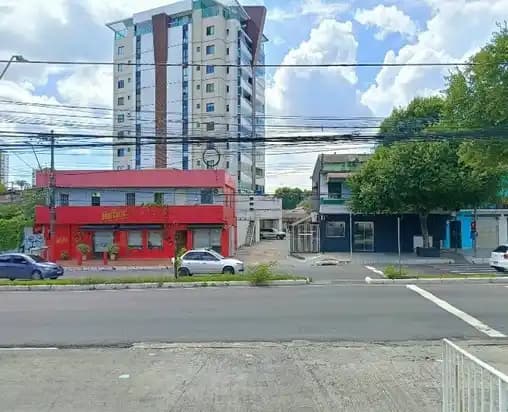 Av. Jornalista Humberto Calderaro Filho, 955 - Adrianópolis