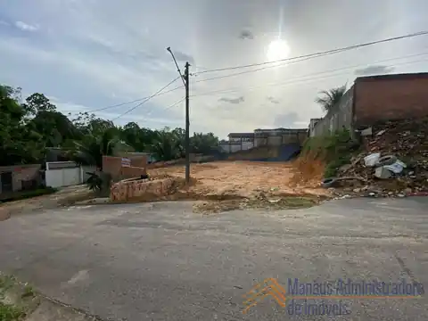 Terreno à Venda no bairro Novo Aleixo